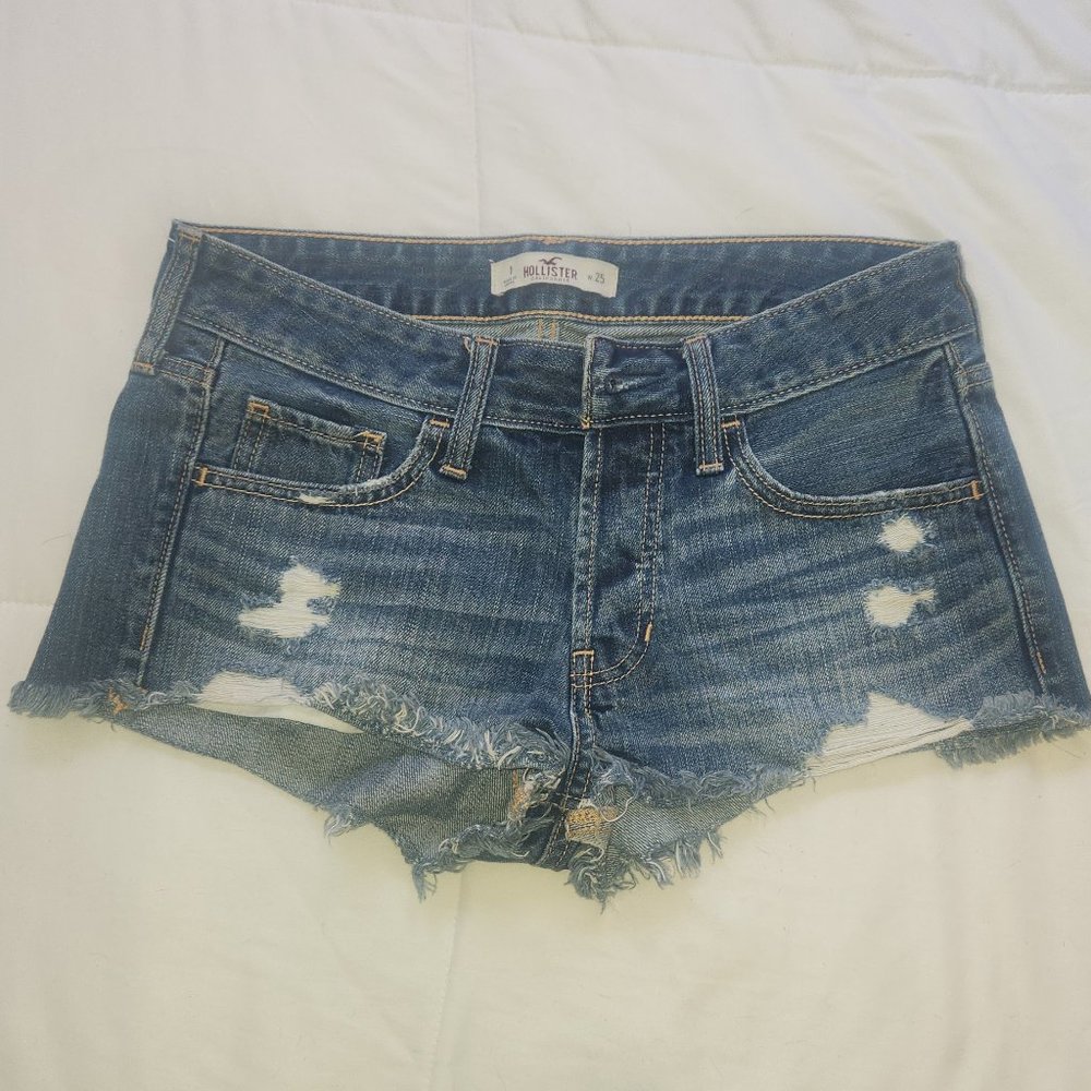 Hollister Ladie's distressed denim short-shorts size 1  (32" waist)